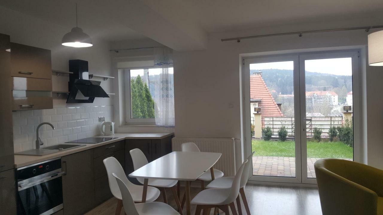 Apartament Z Widokiem-Blizej Zdroju 폴라니카-즈루이 외부 사진